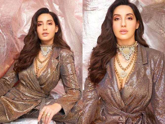 Nora Fatehi Latest Photos In Sequin Suit With Jewels Check Dance Meri Rani Dancer Nora New Pics | Nora Fatehi Photos: गले में महारानी हार, चम-चम करता पैंट सूट पहन 'रानी' बनीं