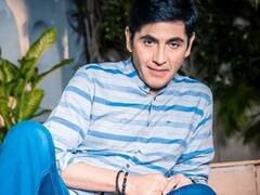 Watch: भाबीजी के विभूती पर जब टूट पड़ी थीं लड़कियां, कपड़े तक आसिफ शेख के फाड़ दिए थे