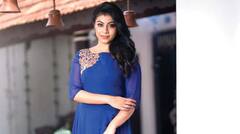 Shruti Ramachandran | ”மதுரம்” - மனதில் நின்ற சித்ரா... ஷ்ருதி ராமச்சந்திரன் க்ளிக்ஸ்..