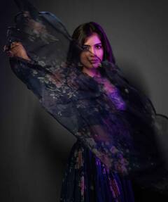 ஆஹா! ஓஹோ! அழகில் அம்ரிதா... ரீ-சென்ட் க்ளிக்ஸ்!