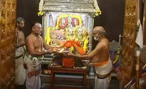 Tirumala Srivari Temple:గోదాదేవి పరిణయాన్ని పురస్కరించుకునితిరుమల శ్రీవారి మూలవిరాట్ కుగోదాదేవిమాలలు