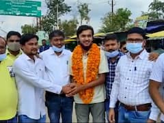 Chhattisgarh News: एक साल में किया 16 राज्यों का पैदल भ्रमण, इस नुकसान से लोगों को जागरुक कर रहा युवा