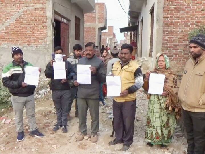 Firozabad Municipal Corporation Anandipuram ward number 35 People boycott assembly elections ANN UP Election 2022: 6 साल से परेशान लोग सड़क बनवाने की बात कहते थक गए, अब ले लिया ये बड़ा फैसला