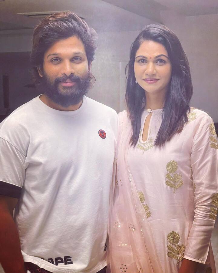 अल्लू अर्जुन 6 मार्च 2016 को स्नेहा रेड्डी संग हैदराबाद शहर में शादी की थी.  आज अल्लू और स्नेहा दो प्यारे बच्चों के पेरेंट्स हैं.