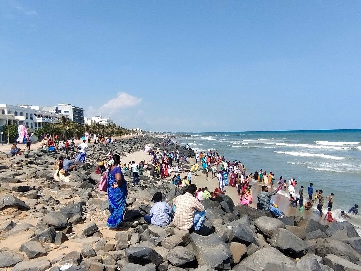 புதுச்சேரி : காணும் பொங்கலுக்கு மக்கள் கூடும் சுற்றுலா தளங்கள் களையிழந்தன.. கண்காணிப்பில் போலீசார்