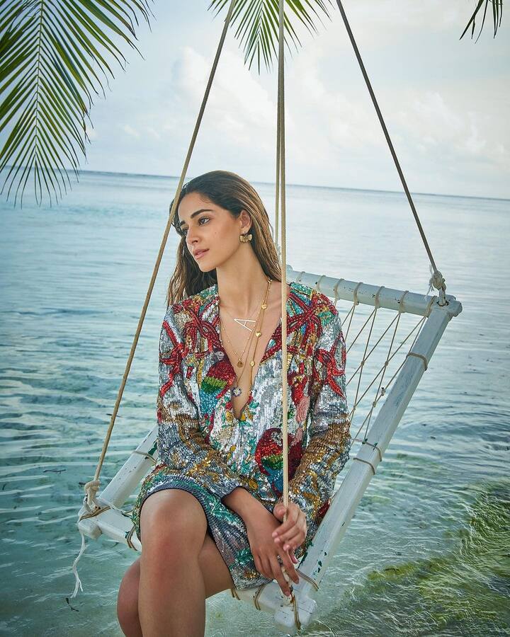 Her pictures are a part of the Travel Peacock Magazine’s photoshoot for their ‘Stars Of The Millennial’ edition. Ananya has struck some stunning poses for the shutterbugs.