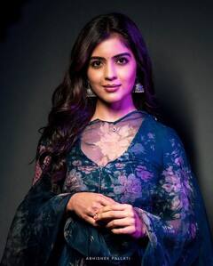 ஆஹா! ஓஹோ! அழகில் அம்ரிதா... ரீ-சென்ட் க்ளிக்ஸ்!