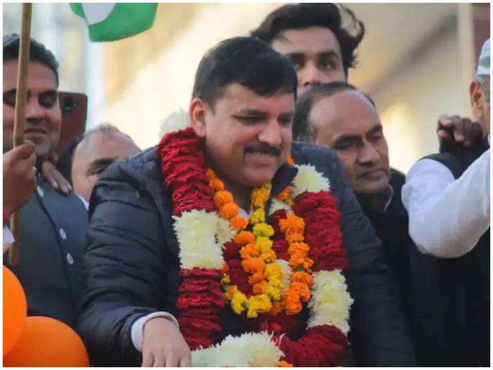 UP Election 2022: आम आदमी पार्टी ने जारी की 150 प्रत्याशियों की लिस्ट, चुनाव के लिए संजय सिंह ने किया ये दावा UP Election 2022 Aam Aadmi Party released list of 150 candidates Sanjay Singh said this on election ANN UP Election 2022: आम आदमी पार्टी ने जारी की 150 प्रत्याशियों की लिस्ट, चुनाव के लिए संजय सिंह ने किया ये दावा