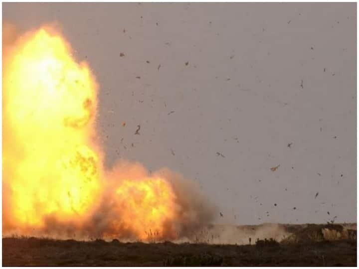 drone attack : yemen houthi attacks on abu dhabi international airport in uae, two indians killed UAEમાં યમનના હૂતી વિદ્રોહીઓએ એરપોર્ટ પર કર્યો મોટો હુમલો, બે ભારતીય સહિત 3ના મોત