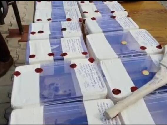 Bulandshahr News: यूपी के बुलंदशहर में पुलिस को मिली बड़ी सफलता, दो अवैध हथियारों की फैक्ट्री का किया भंडाफोड़ Bulandshahr News: यूपी के बुलंदशहर में पुलिस को मिली बड़ी सफलता, दो अवैध हथियारों की फैक्ट्री का किया भंडाफोड़