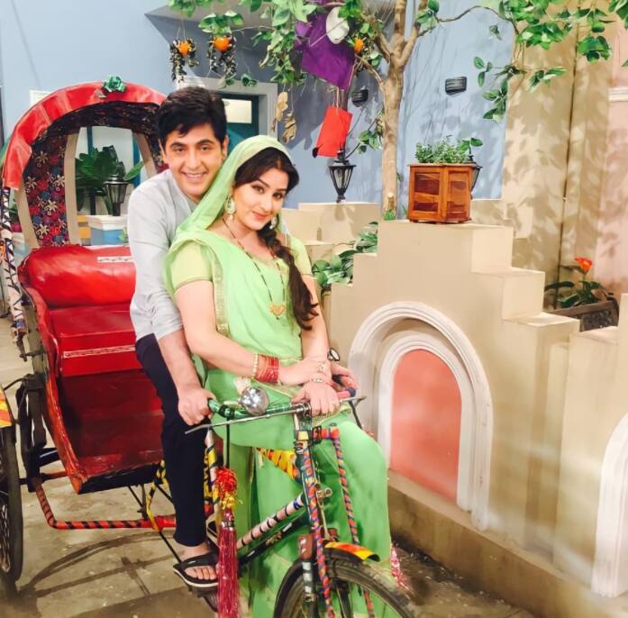 Actress Shilpa Shinde who is best known for playing the role of Angoori Bhabhi in sitcom Bhabi Ji Ghar Par Hain has posted some photos of her new look sporting a short hairstyle.