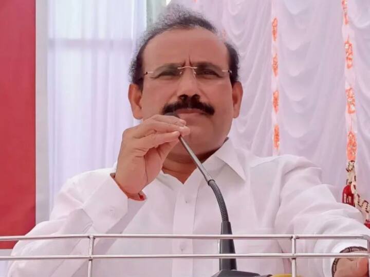 Maharashtra School Reopen: महाराष्ट्र में अगले 15 दिनों तक बंद रहेंगे स्कूल, बच्चों के वैक्सीनेशन को लेकर स्वास्थ्य मंत्री ने कही ये बात Maharashtra Government Health Minister Rajesh Tope on School Reopen Corona Vaccination Maharashtra School Reopen: महाराष्ट्र में अगले 15 दिनों तक बंद रहेंगे स्कूल, बच्चों के वैक्सीनेशन को लेकर स्वास्थ्य मंत्री ने कही ये बात