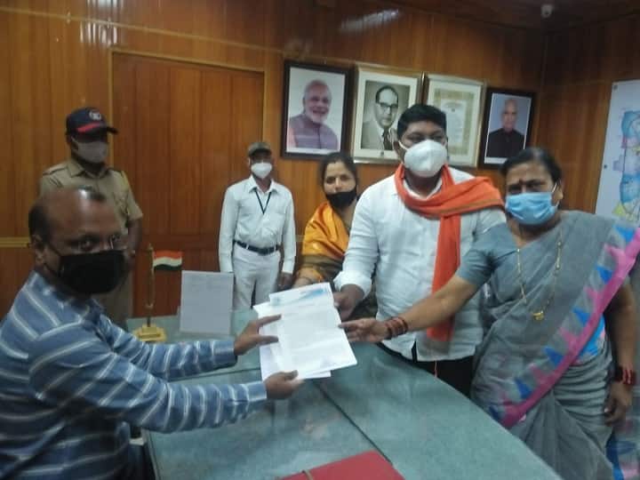 Three corporators of Yuva Swabhiman Paksha resign in protest of removal of statue of Chhatrapati Shivaji maharaj छत्रपती शिवरायांचा पुतळा हटवल्याच्या निषेधार्थ युवा स्वाभिमान पक्षाच्या तीन नगरसेवकांचा राजीनामा