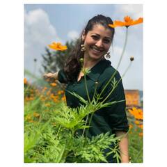 Tejaswini Pandit: मराठी अभिनेत्री तेजस्विनी पंडितची हत्ती सफारी!