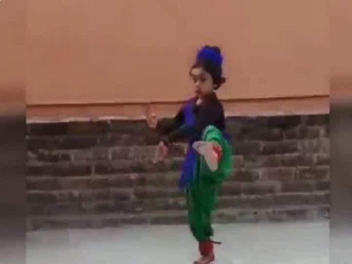 girl dance on the song of Baahubali viral video trending news dance Watch: बाहुबली के गाने पर इस लड़की का डांस देखकर लोग हैरान, शानदार स्टेप्स से लोगों का जीता दिल