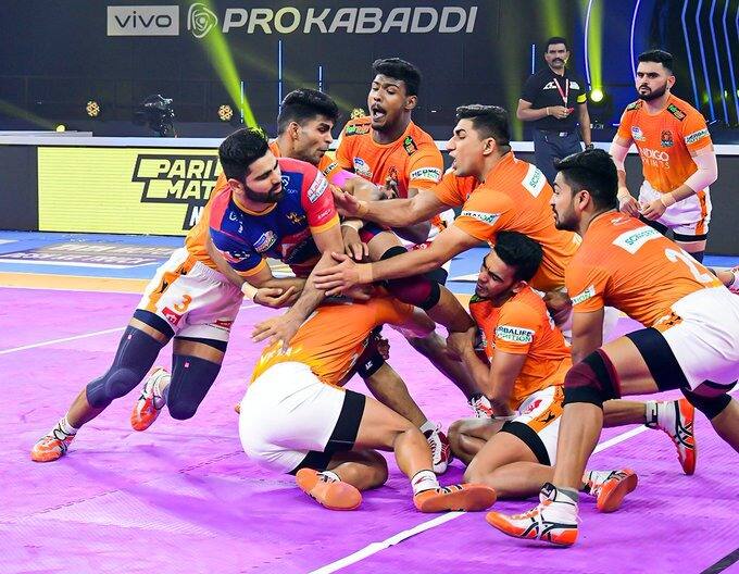 pro kabaddi league season 8 up yoddha beat puneri paltan in high scoring match pardeep narwal surender gill super 10 Pro Kabaddi: यूपी योद्धा पुनरी पलटन को हराकर अंक तालिका में चौथे स्थान पर पहुंची, परदीप नरवाल और सुरेंदर गिल ने सुपर 10 पूरा किया