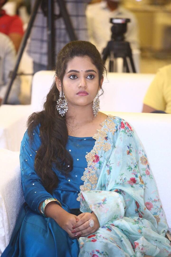 నాగార్జున 'రాజన్న' సినిమాలోనూ, ఇప్పుడీ 'లూజర్'లోనూ ముఖ్య పాత్ర చేసిన బేబీ యానీ