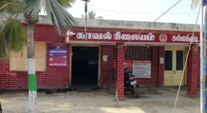 தடையை மீறி ஜல்லிக்கட்டு; தட்டிக்கேட்ட காவலர் மீது கல்வீச்சு - இதுவரை 8 பேர் மீது வழக்குப்பதிவு