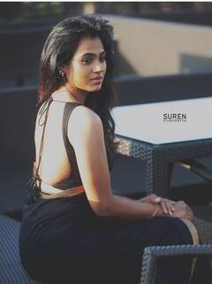 Ramya Pandian Pics: கறுப்பு புடவையில் மனதை கொள்ளையடிக்கும் ரம்யா பாண்டியன்