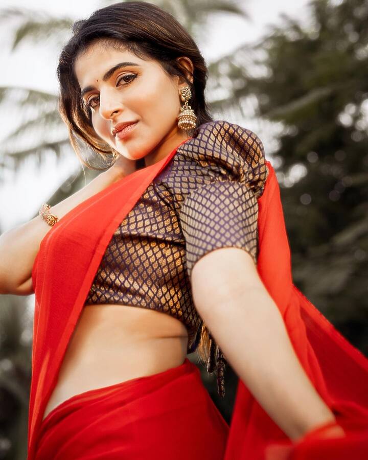ఐశ్వర్య మేనన్.. అచ్చ తెలుగు అమ్మాయిలా.. ఎంత సక్కగున్నావే! - Image Credit: Iswarya Menon/Instagram