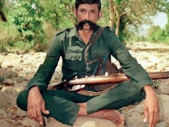 Two associates of Veerappan released from jail after 32 years TNN வீரப்பன் கூட்டாளிகள் 32 ஆண்டுகளுக்கு பின் விடுதலை ; மனித உரிமை ஆர்வலர்கள் வரவேற்பு