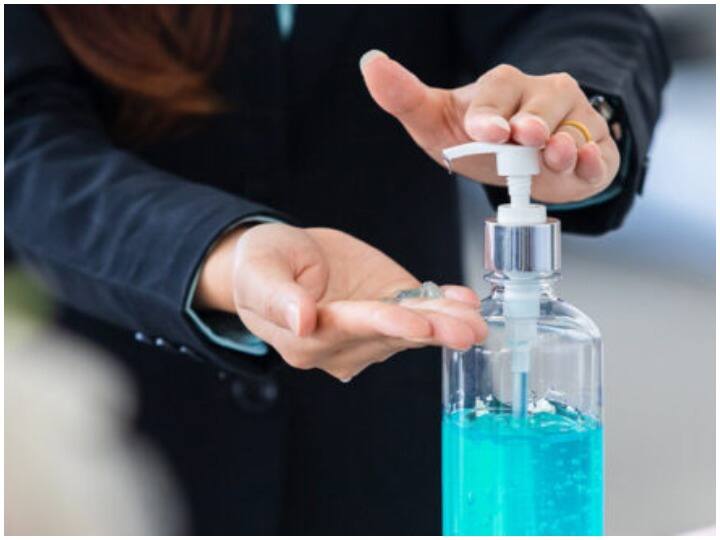 Covid-19 Alert, Use Sanitizer in this way during Covid-19 And Health Tips And Omicron Variant Alert Covid-19 Alert: कोरोना के दौर में इस तरह से करें Sanitizer का उपयोग, संक्रमण से होगा बचाव