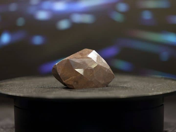 Large 555-Carat black diamond unveiled in Dubai believed to be from outer space Black Diamond: వజ్రాలలో ఈ బ్లాక్ డైమండ్ వేరయా..! ధర ఎంతో తెలుసా?