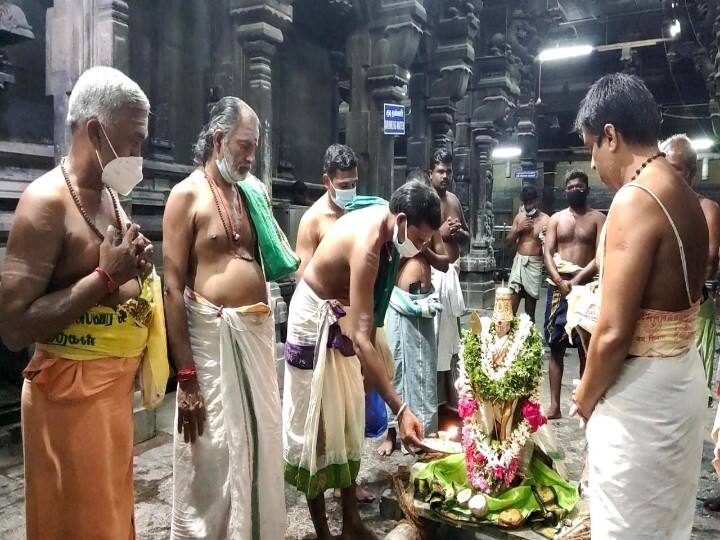 367th Anniversary of the discovery of Moolavar idol Shanmugar in the sea at Thiruchendur Subramania Swamy Temple திருச்செந்தூர் சுப்பிரமணிய சுவாமி திருக்கோவிலில் மூலவர் சண்முகர் கண்டெடுப்பின் 367-வது ஆண்டுவிழா