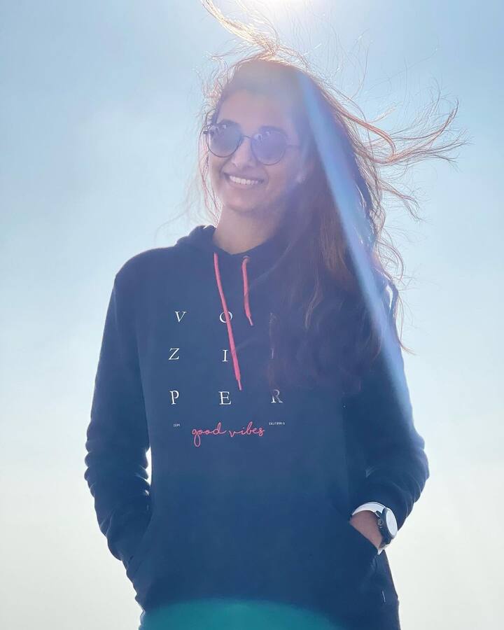 போதை கணமே கணமே போகாதிரு நீ. போதை கணமே கணமே போதாதிரு நீ.