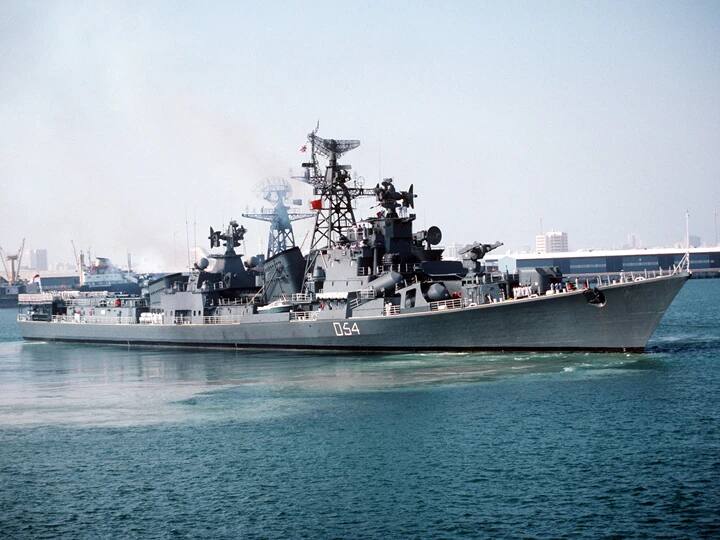 Explosion Onboard INS Ranvir at Mumbai Naval Dockyard 3 Sailors killed INS Ranvir Explosion: मुंबई में INS रणवीर में धमाका, तीन नौसैनिकों की गई जान, कई ज़ख्मी