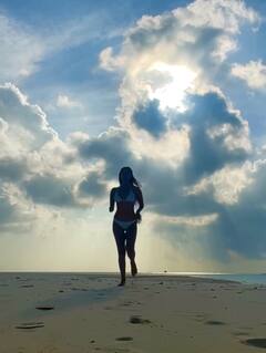 Kiara Advani Photos: கியாரா அத்வானியின் லேட்டஸ்ட் புகைப்படங்கள்