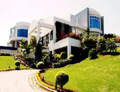 Ram Charan House: 38 करोड़ के इस आलीशान विला में राजकुमार की तरह रहते हैं सुपरस्टार राम चरण, देखिए तस्वीरें