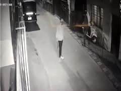 पुण्यातील विश्रांतवाडी परिसरात गुन्हेगारांचा राडा, हातात धारधार हत्यारे घेऊन घातला नंगानाच