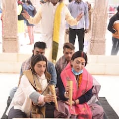 Akshara Singh In Kashi: मां नीलिमा सिंह के साथ काशी विश्वनाथ धाम पहुंचीं भोजपुरी एक्ट्रेस Akshara Singh, सोशल मीडिया पर शेयर की तस्वीरें