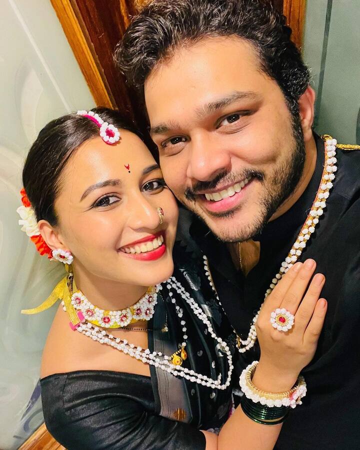 दोघांनी काढलेल्या सेल्फीवर चाहत्यांनी लाईक्स आणि कॉमेंट्सचा वर्षाव केलाय.. (Photo:@suyashtlk/IG)