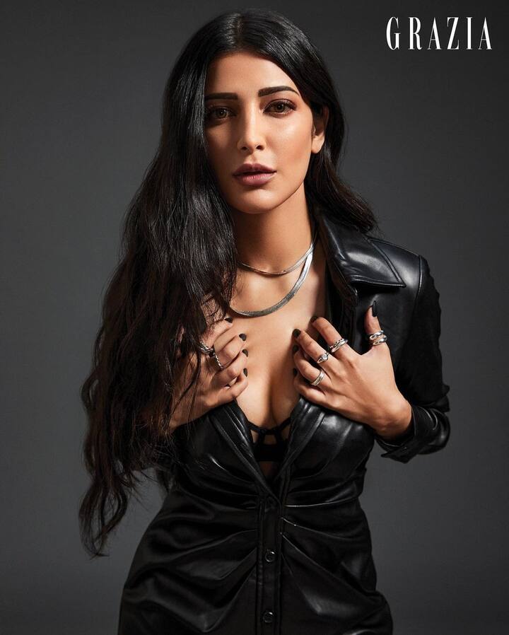 శ్రుతి హాసన్ హాట్ ఫోటోస్ -Image credit: ShruthiHaasan/Instagram