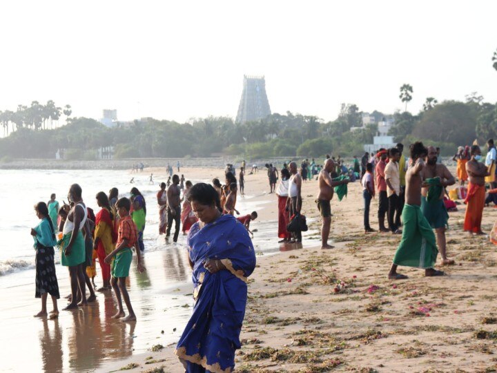 திருச்செந்தூரில் தைப்பூச விழா - கோயிலுக்கு செல்ல முடியாது என்பதால் விநாயகருக்கு நேர்த்திக்கடன் செலுத்தும் பக்தர்கள்