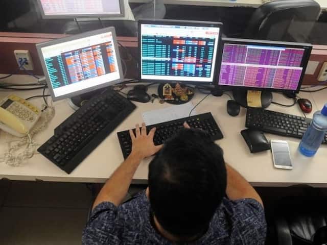 Markets In Red; Sensex Down 212 Points, Nifty At 18,200