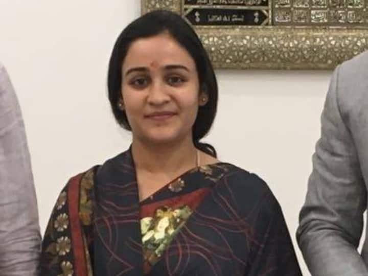 uttar pradesh lucknow ​Aparna Yadav education postgraduate in International Relations and Politics as well as is proficient in the art of Thumri Aparna Yadav Education: इतनी पढ़ी-लिखी हैं मुलायम सिंह यादव की छोटी बहू अपर्णा यादव, हाल ही में BJP में हुई हैं शामिल