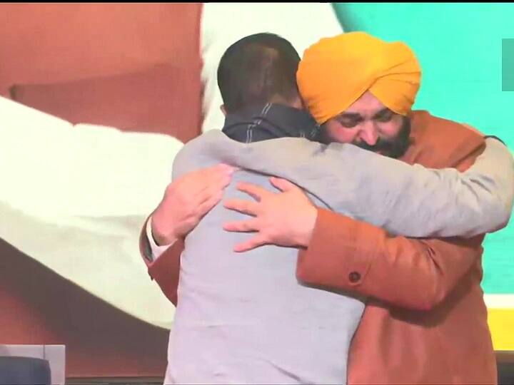 Punjab Election 2022: 'It Is A Huge Responsibility,' Says AAP's CM Face Bhagwant Mann Punjab Election 2022: 'It Is A Huge Responsibility,' Says Bhagwant Mann After AAP Declared Him CM Face Punjab Election 2022: 'It Is A Huge Responsibility,' Says AAP's CM Face Bhagwant Mann