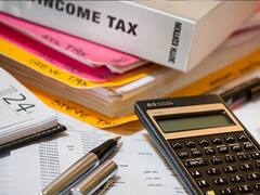 Income Tax : 2022 मध्ये टॅक्स वाचवायचा आहे? 'या' गुंतवणुकीच्या पर्यायांचा वापर करून सूट मिळवा