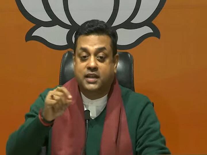 UP Election 2022: बीजेपी का सपा-कांग्रेस पर आरोप, यूपी में हिंदुओं के खिलाफ बोलने वालों के साथ लड़ रहे चुनाव UP Election 2022 BJP allegations on SP Congress support Anti Hindu leaders in Polls Sambit Patra UP Election 2022: बीजेपी का सपा-कांग्रेस पर आरोप, यूपी में हिंदुओं के खिलाफ बोलने वालों के साथ लड़ रहे चुनाव