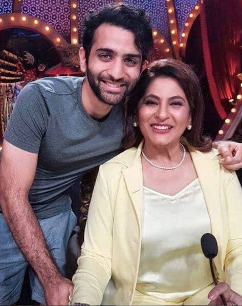 અર્ચના પુરણ સિંહ મનોરંજન જગતનું એક મોટું નામ છે. તેને બે પુત્રો છે. અર્ચનાના મોટા પુત્રનું નામ આયુષ્માન સેઠી છે. આયુષ્માન મોડલિંગ કરે છે અને ટૂંક સમયમાં બોલિવૂડમાં એન્ટ્રી કરી શકે છે.