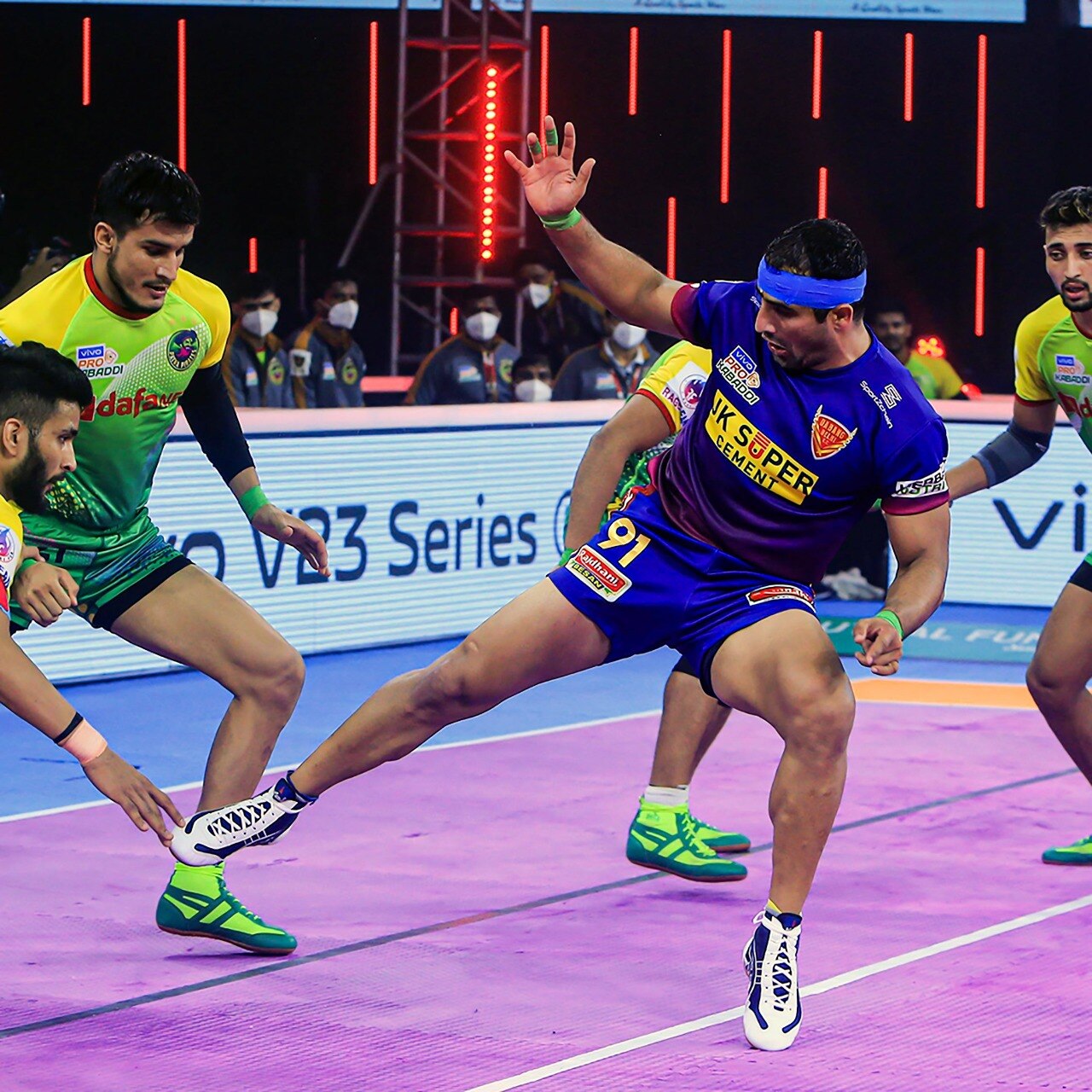 Pro Kabaddi 2019 HIGHLIGHTS, Dabang Delhi vs Patna Pirates in New Delhi:  Delhi Beats Patna 38-35 - News18