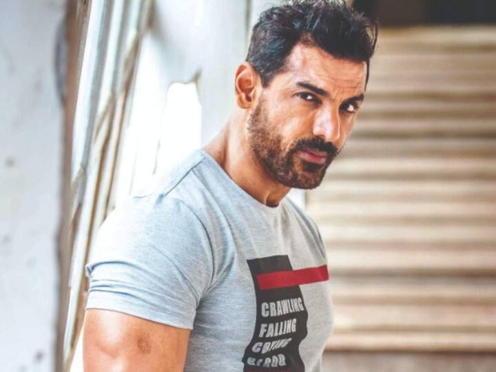 John Abraham की फीस में हुआ तीन गुना इजाफा, 'एक विलेन रिटर्न्स' के लिए मिल रही है मुंह मांगी रकम! john abraham fees charges hike this much amount for ek villain returns movie John Abraham की फीस में हुआ तीन गुना इजाफा, 'एक विलेन रिटर्न्स' के लिए मिल रही है मुंह मांगी रकम!