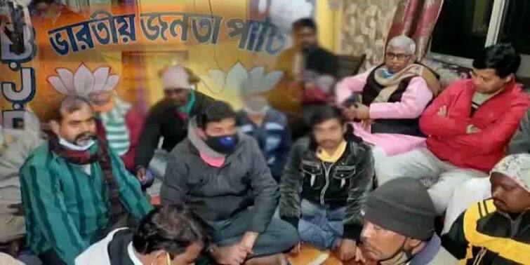 Birbhum News Dubrajpur BJP sees 30 leaders withdrawing from post alleging biased attitude of leadership Birbhum News: দুবরাজপুরেও ভাঙন, একসঙ্গে পদ ছাড়লেন ৩০ বিজেপি নেতা
