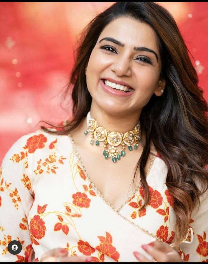 समंथा (samantha ): सध्या चर्चेत असणाऱ्या पुष्पा या चित्रपटांमधील गाण्यांना प्रेक्षकांची पसंती मिळाली. समंथा (samantha ruth prabhu) आणि अल्लू अर्जुन यांचं धमाकेदार गाणं सध्या सोशल मीडियावर व्हायरल होतंय. या आयटम साँगसाठी समंथानं पाच कोटी मानधन घेतले आहे.