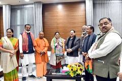 जब Akhilesh Yadav ने काट दिया था Aparna Yadav का टिकट, Mulayam Singh की छोटी बहू यूं बनी उम्मीदवार