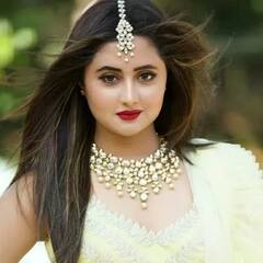 Bigg Boss Contestants: बिग बॉस के घर में एंट्री के बाद इन हसीनाओं की किस्मत के खुले दरवाजे, खूब मिल रहा काम