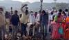 TDP Leaders Prayers : 101 కొబ్బరికాయలు కొట్టి టీడీపీ నాయకుల మొక్కులు